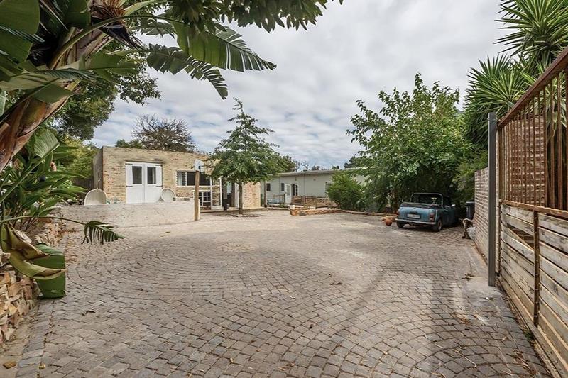 8 Bedroom Property for Sale in Hout Bay Western Cape